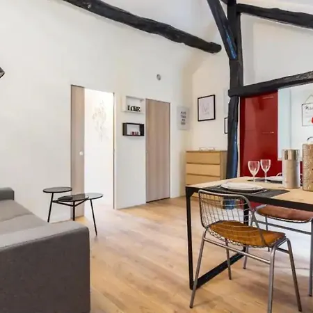 Apartment Grands Boulevards 5d